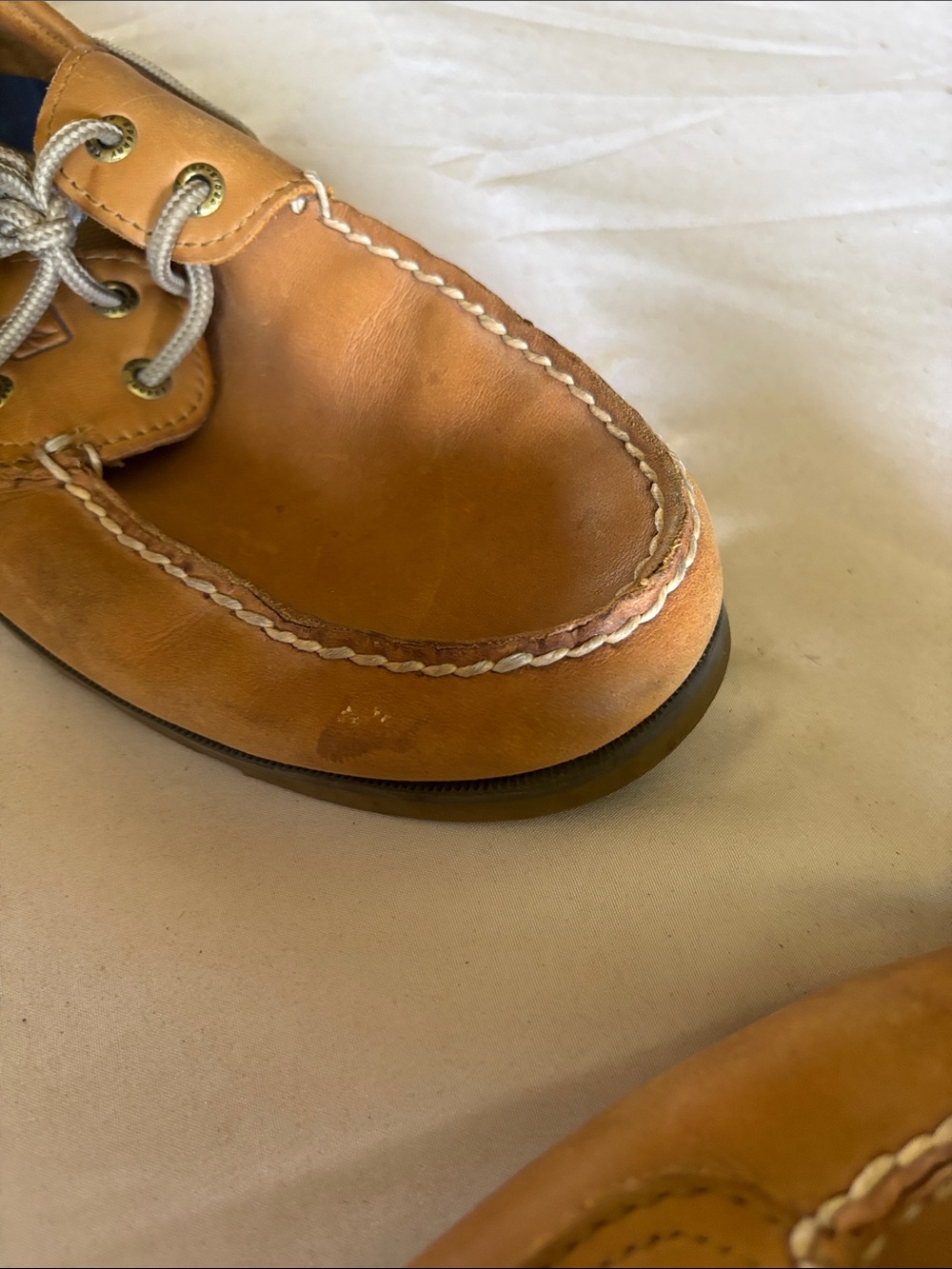 Sperry Men’s Cognac Leather Boat Shoes - Picture 6 of 13